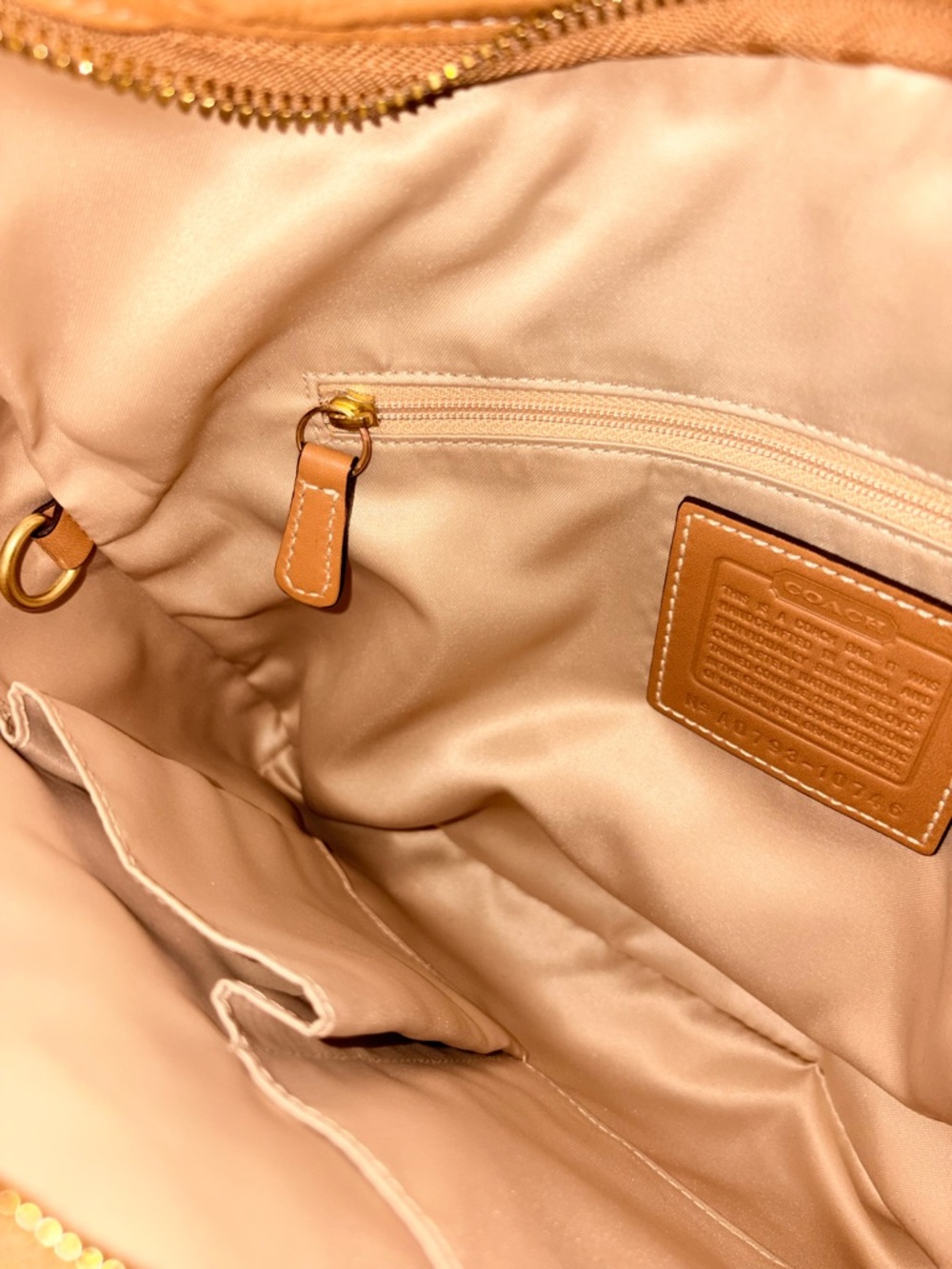 2007 COACH Bleecker Heritage Leather Crossbody Bag or Shoulder Bag - Picture 13 of 16